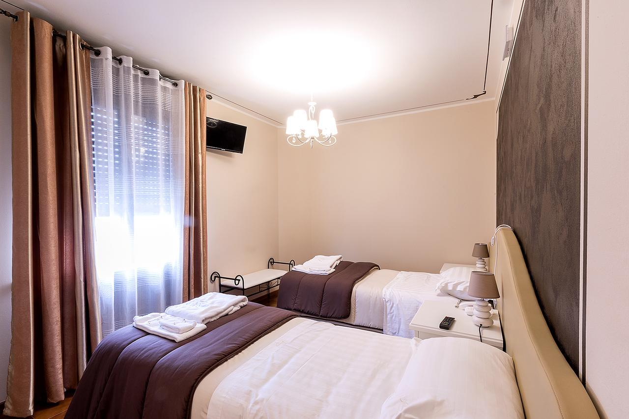 Il Novecento Hotel Casarsa della Delizia Bagian luar foto