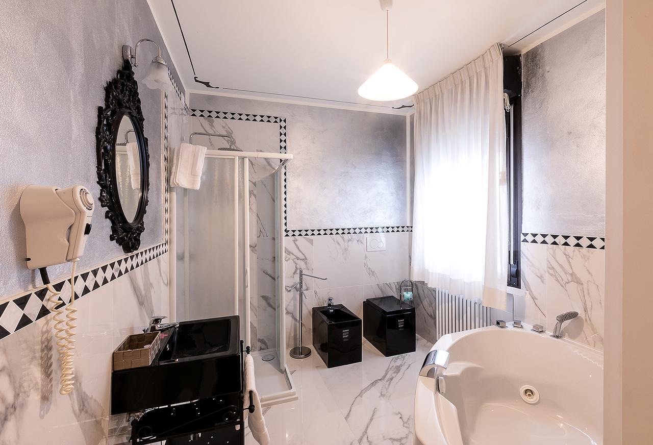 Il Novecento Hotel Casarsa della Delizia Bagian luar foto