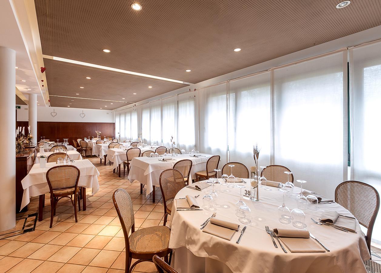 Il Novecento Hotel Casarsa della Delizia Bagian luar foto